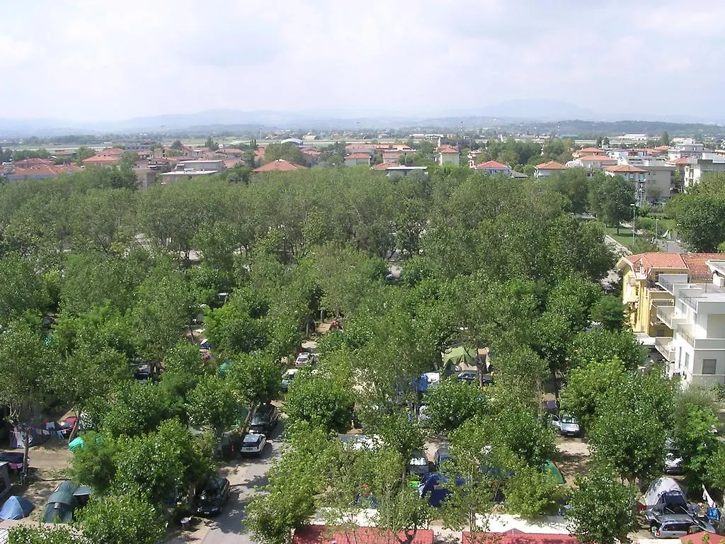 Camping Maximum Hotel Rimini 0*,  Italië